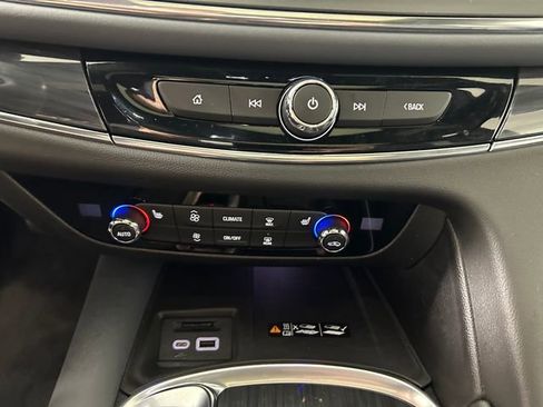 Used 2024 Buick Enclave Essence w/ Experience Buick Package image 24