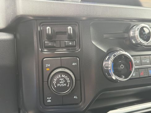 New 2026 Ford F250 Platinum w/ Tremor Off-Road Package AWD/4WD image 30