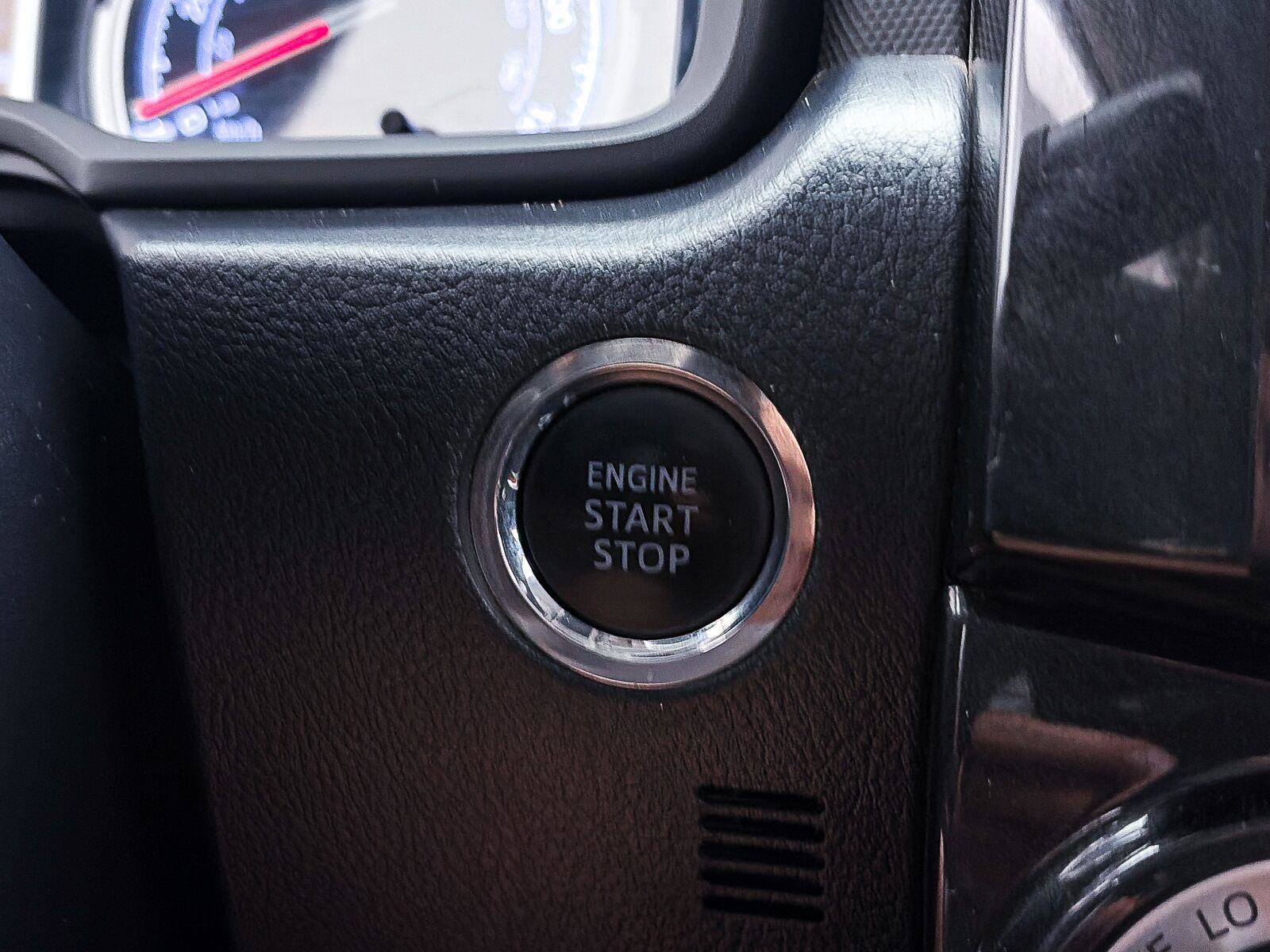 Used 2021 Toyota 4Runner TRD Off-Road AWD/4WD image 24