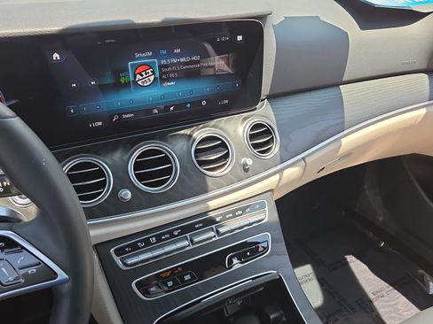 Used 2023 Mercedes-Benz E 350 Sedan image 27