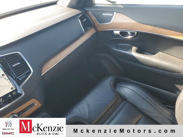 Used 2018 Volvo XC90 T6 Inscription w/ Convenience Package AWD/4WD image 30