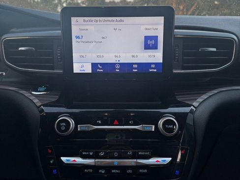 Used 2021 Ford Explorer Limited w/ Hybrid Equipment Group 310A image 24