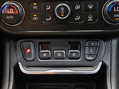 Used 2019 GMC Terrain Denali w/ Advanced Safety Package FWD image 14