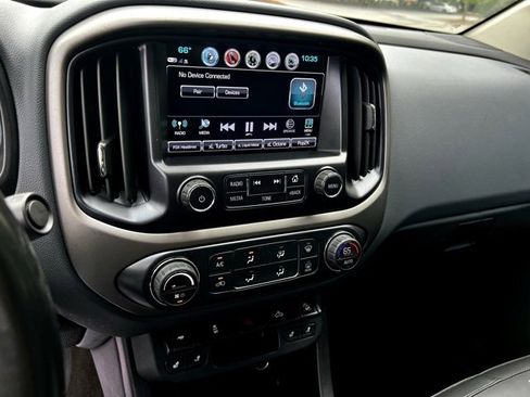 Used 2018 Chevrolet Colorado Z71 image 39