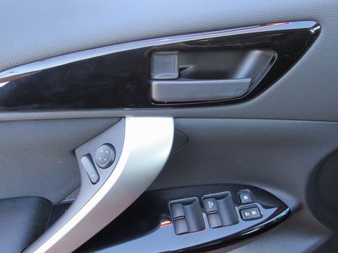 New 2026 Mitsubishi Eclipse Cross LE image 11