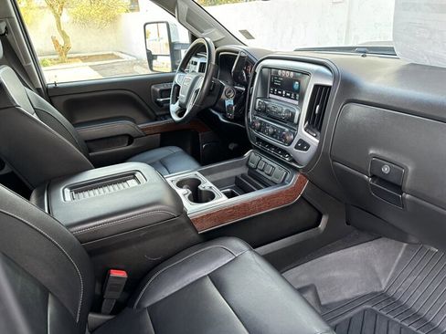Used 2018 GMC Sierra 3500 SLT image 23