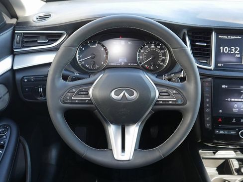 Used 2022 INFINITI QX50 Essential image 18