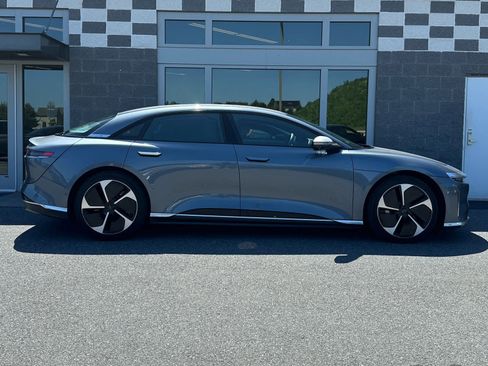 Used 2025 Lucid Air Grand Touring AWD/4WD image 3