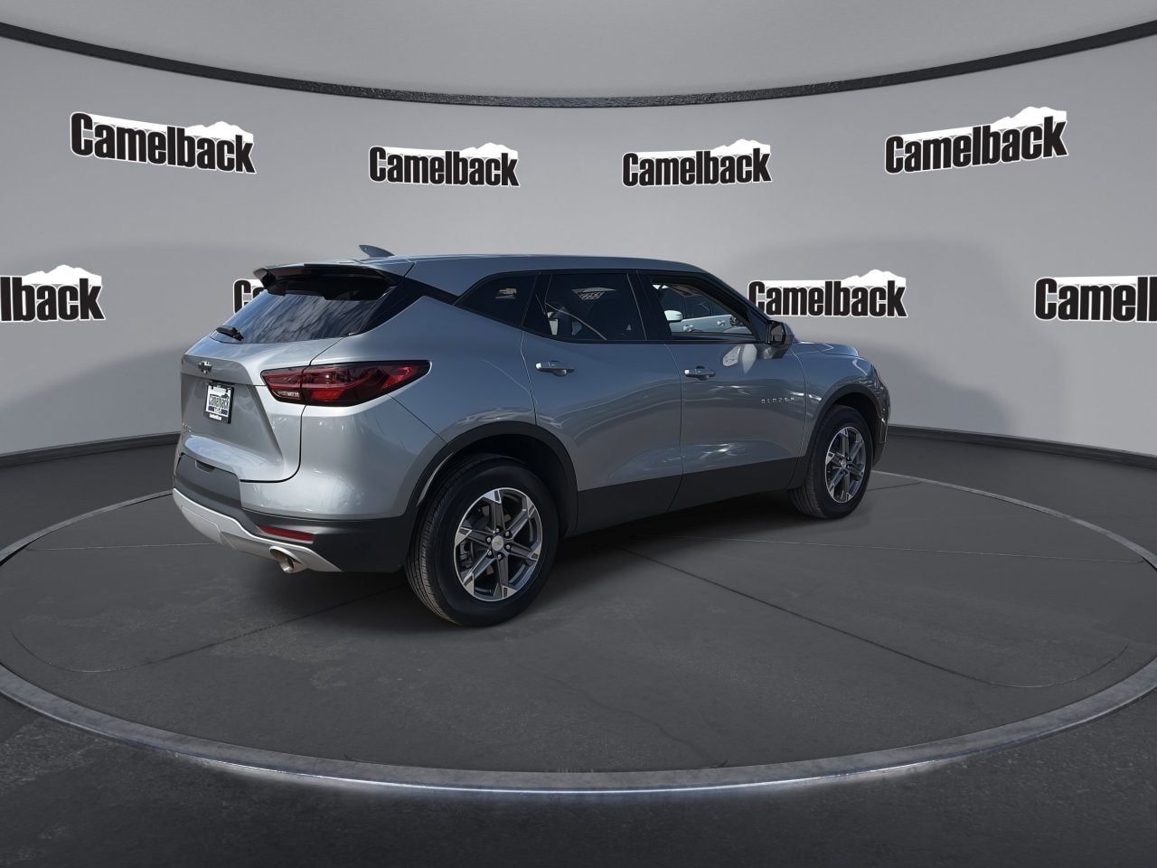 Used 2024 Chevrolet Blazer LT FWD image 7