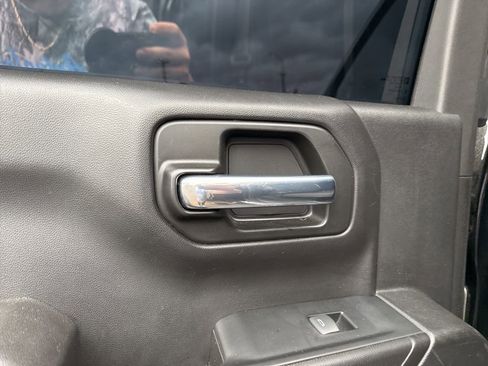 Used 2021 Chevrolet Silverado 1500 Custom Trail Boss image 34