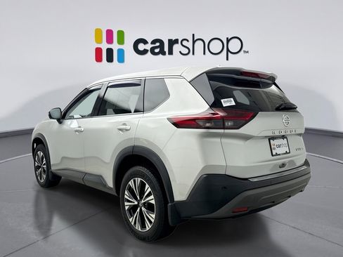 Used 2021 Nissan Rogue SV AWD/4WD image 3