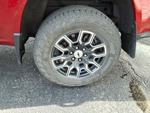 Certified 2024 Chevrolet Colorado Z71 w/ Z71 Convenience Package 2 image 16