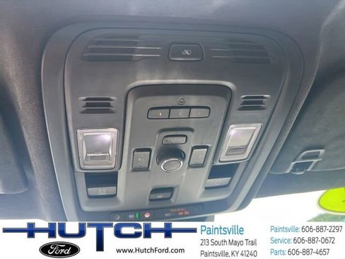 Used 2024 Cadillac Escalade Sport Platinum w/ LPO, ONYX Package AWD/4WD image 40