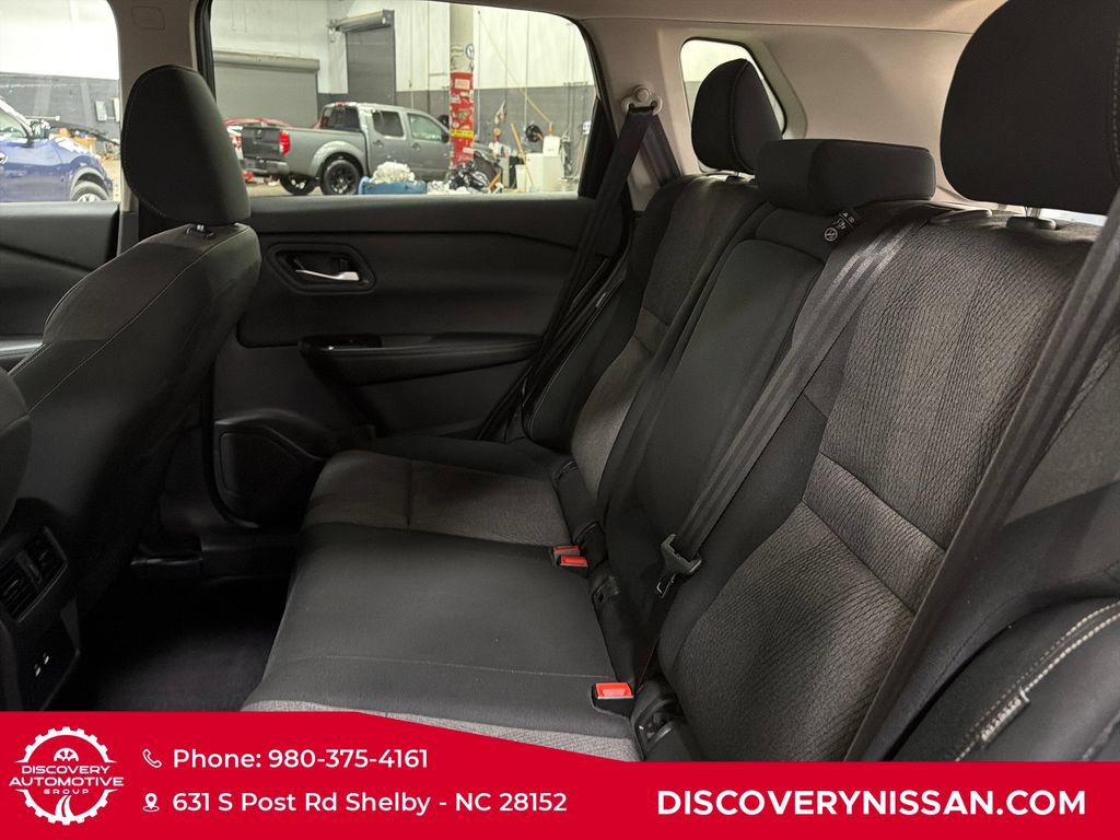 Certified 2025 Nissan Rogue SV AWD/4WD image 29