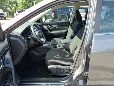 Used 2018 Nissan Rogue S FWD image 4