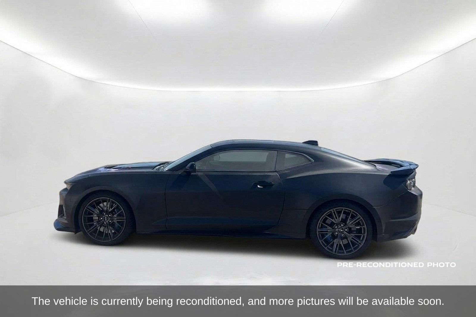 Used 2021 Chevrolet Camaro ZL1 RWD image 9