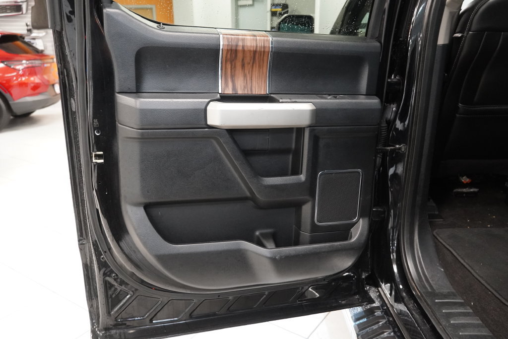 Used 2018 Ford F150 Lariat w/ Equipment Group 502A Luxury AWD/4WD image 26