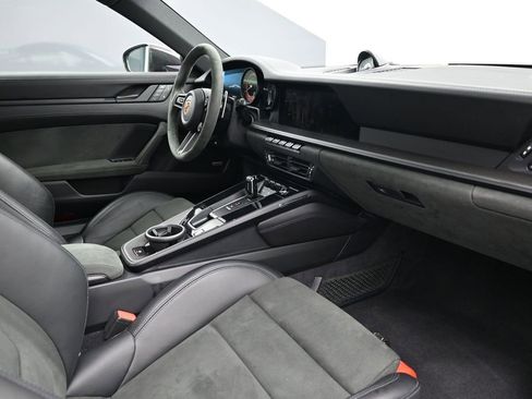 Used 2022 Porsche 911 Carrera 4 GTS image 12