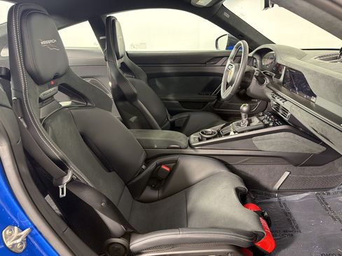 Certified 2026 Porsche 911 GT3 w/ Weissach Package RWD image 22