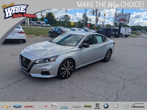 Used 2022 Nissan Altima 2.5 SR FWD image 7
