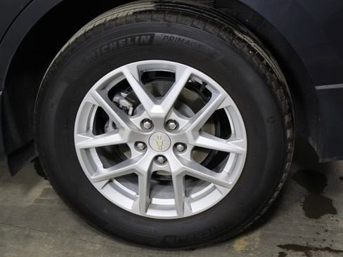 Used 2023 Chevrolet Equinox LT FWD image 36