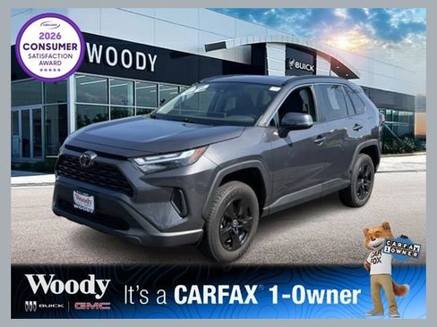 Used 2022 Toyota RAV4 XLE w/ XLE Grade Weather Package AWD/4WD image 1