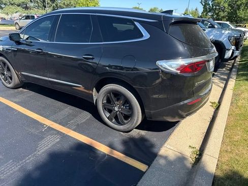 Used 2024 Buick Enclave Essence w/ Experience Buick Package AWD/4WD image 2