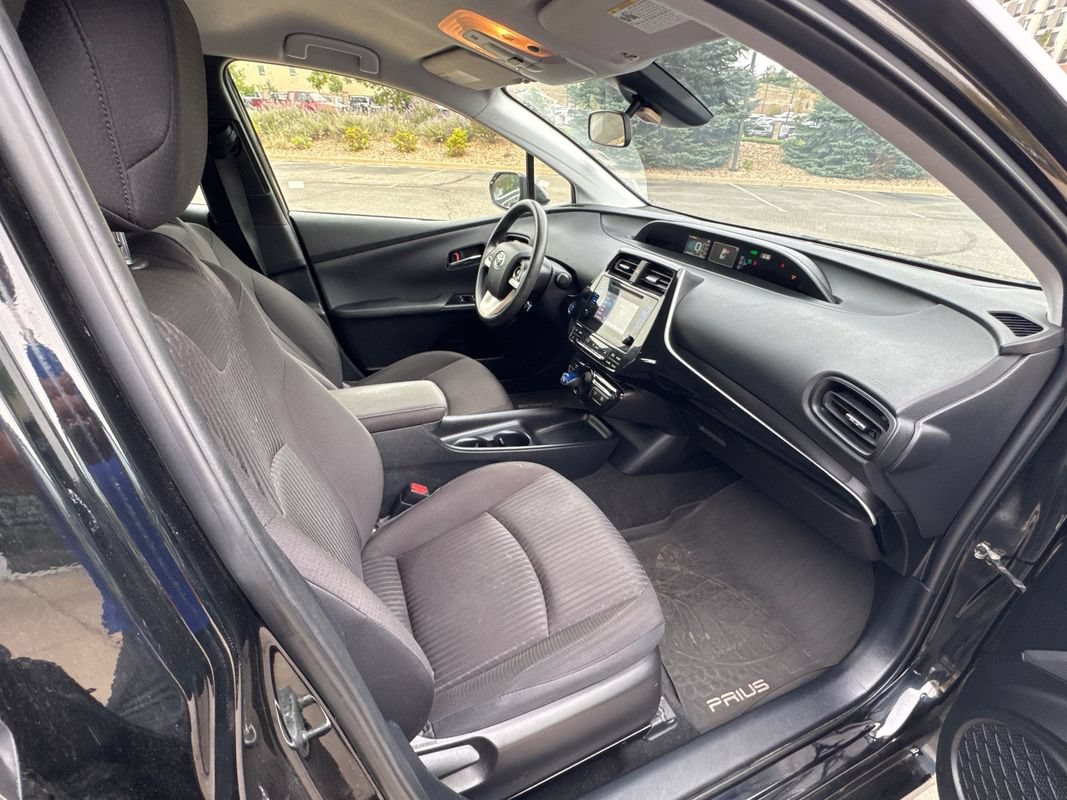 Used 2017 Toyota Prius One FWD image 17