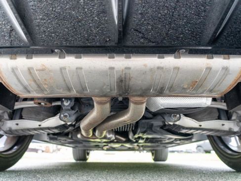 Used 2021 Bentley Bentayga AWD/4WD image 98