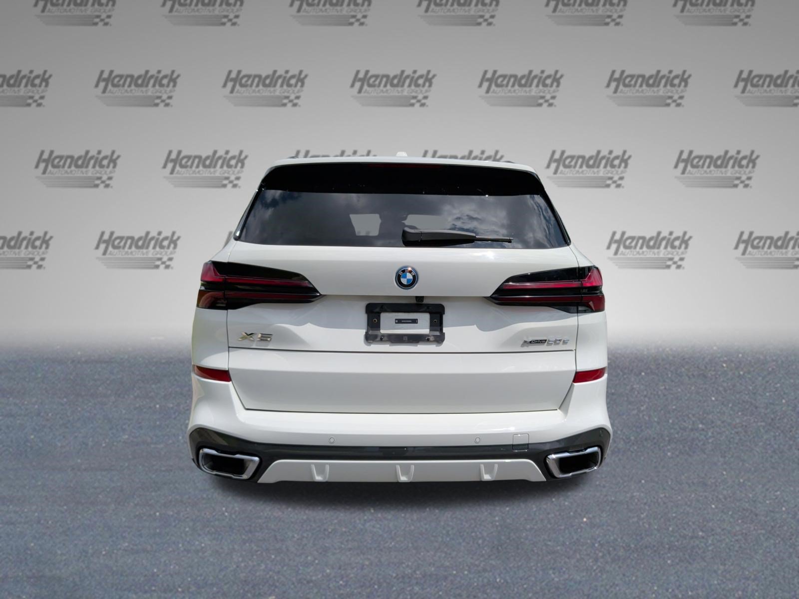 Certified 2024 BMW X5 xDrive50e w/ M Sport Package AWD/4WD image 8