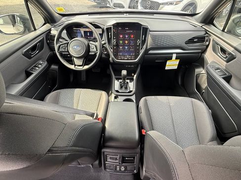 Used 2025 Subaru Forester Premium AWD/4WD image 23