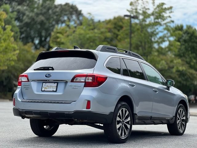 Used 2016 Subaru Outback 3.6R Limited AWD/4WD image 5