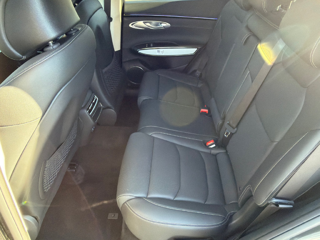 Used 2026 Genesis GV70 2.5T AWD/4WD image 24