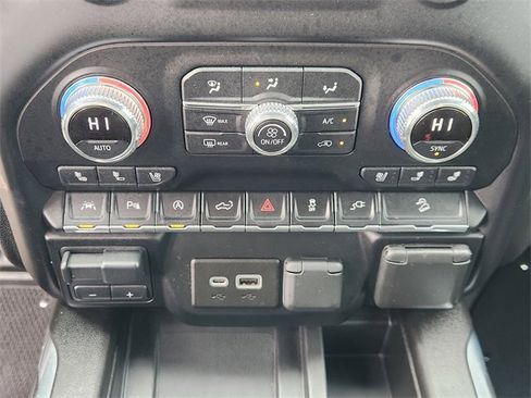Used 2021 GMC Sierra 1500 AT4 w/ AT4 Premium Package image 18