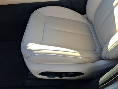 New 2025 Jeep Grand Cherokee L Limited w/ Trailer Tow Package image 15