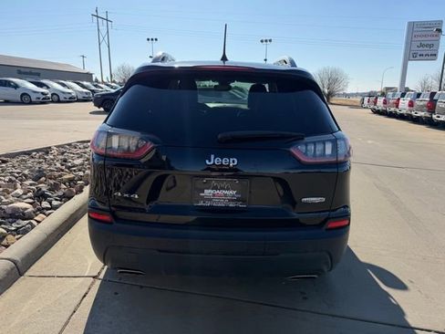 Used 2021 Jeep Cherokee Latitude Lux w/ Comfort/Convenience Group image 7