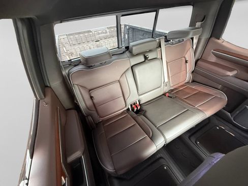 Used 2023 GMC Sierra 1500 Denali w/ Denali Reserve Package AWD/4WD image 14