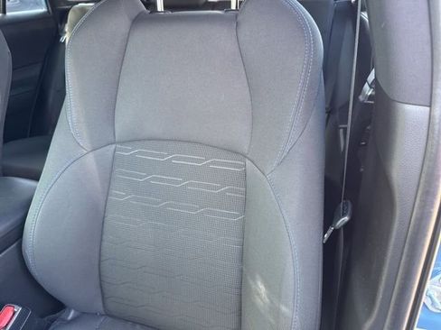 Used 2022 Toyota RAV4 SE w/ Convenience Package image 10