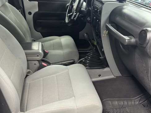 Used 2008 Jeep Wrangler Rubicon w/ PWR Convenience Group image 13