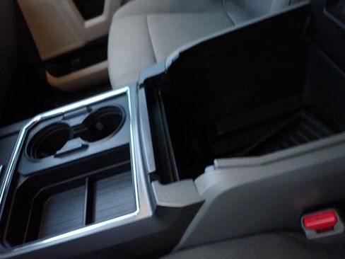 Used 2017 Ford F250 XLT w/ XLT Premium Package image 29