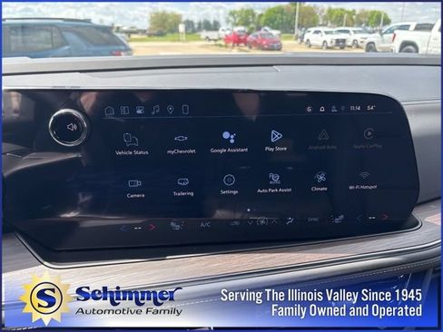 New 2026 Chevrolet Suburban LT w/ Comfort Package AWD/4WD image 38