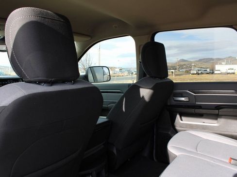 Used 2019 RAM 2500 Big Horn image 16