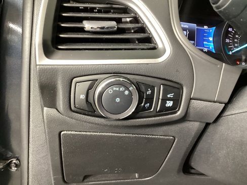 Used 2024 Ford Edge SEL w/ Convenience Package image 20