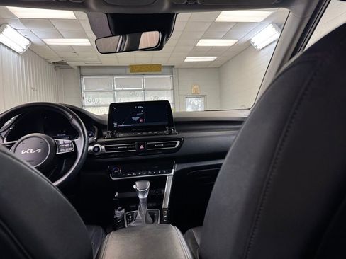 Used 2022 Kia Seltos SX image 21