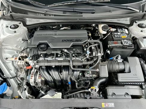 Used 2023 Hyundai Elantra Limited w/ Cargo Package image 20