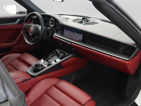 Used 2020 Porsche 911 Carrera S RWD image 30
