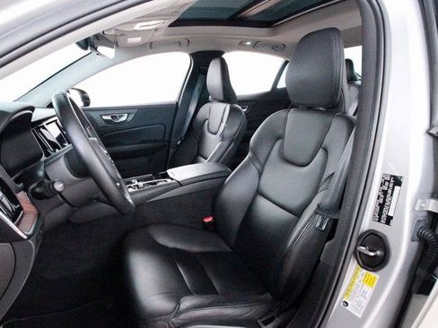 Certified 2023 Volvo S60 T8 Plus image 19