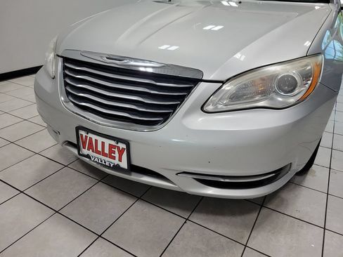 Used 2012 Chrysler 200 Touring w/ Cold Weather Group FWD image 19