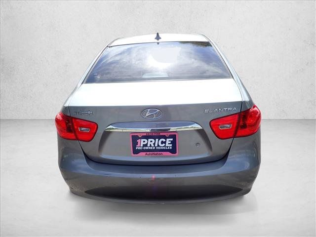Used 2010 Hyundai Elantra GLS FWD image 3