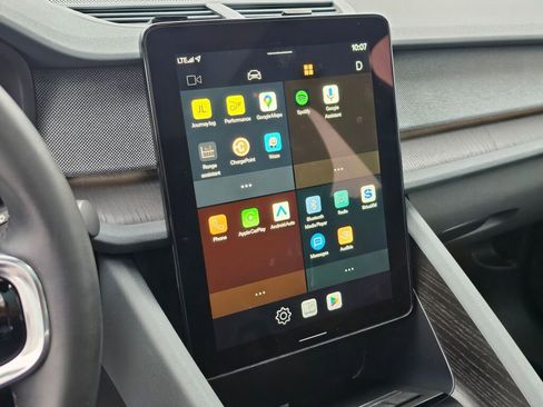 Used 2021 Polestar Polestar 2 image 29